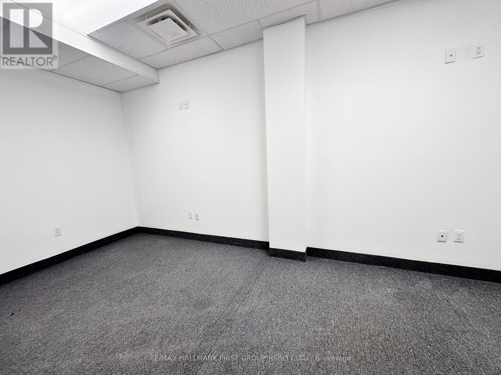 #8 - 209 Dundas Street E Property Photo 5