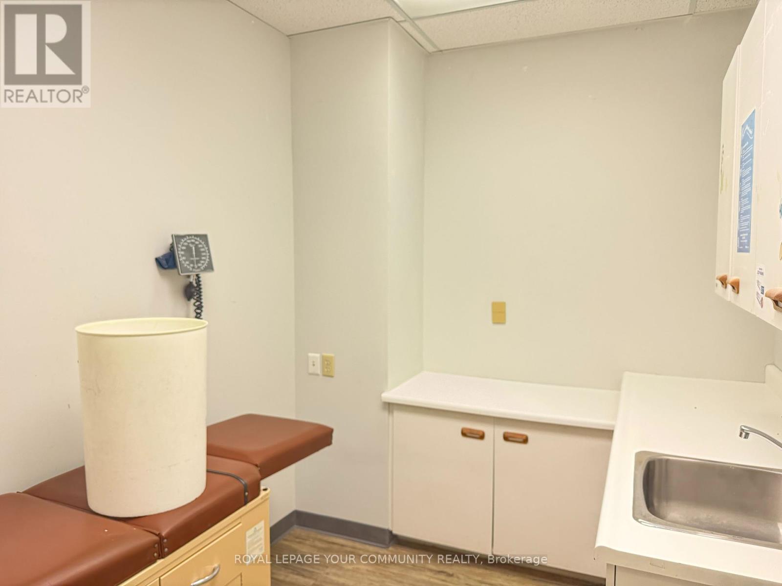 208a - 4040 Finch Avenue E Property Photo 18
