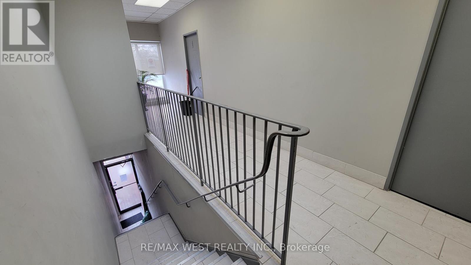 3702 Kingston Road Property Photo 23