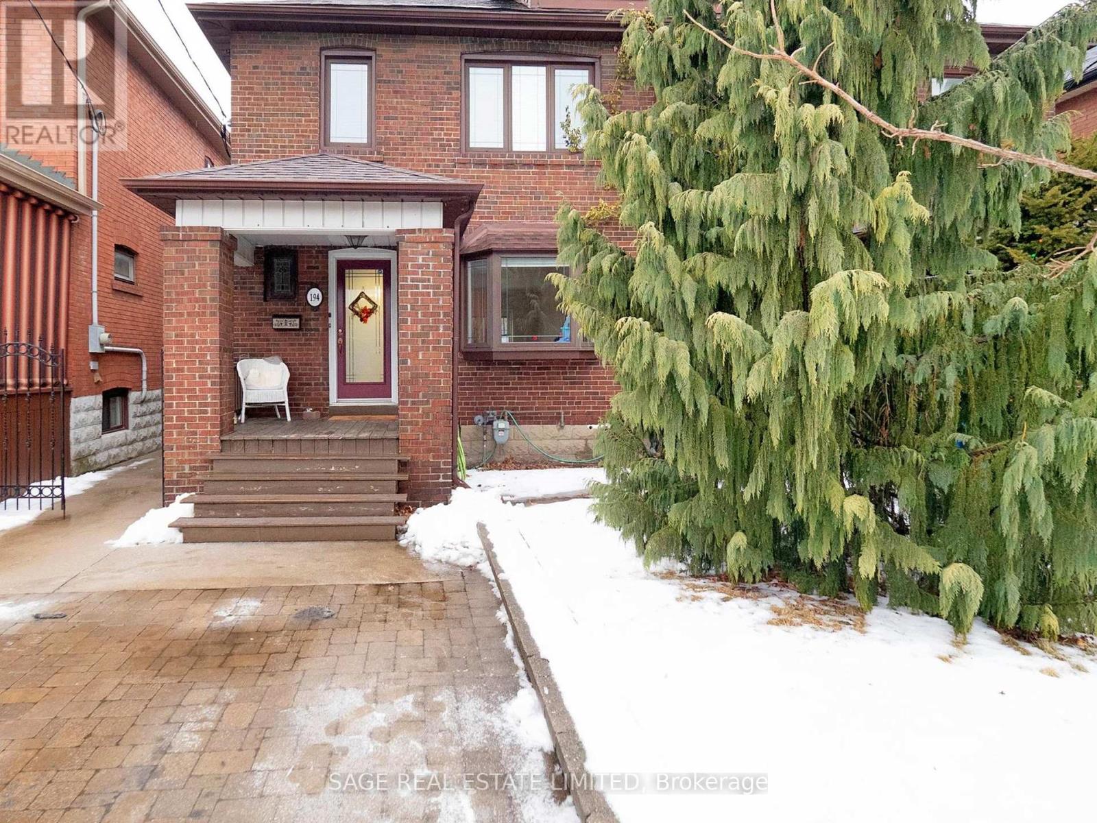LOWER - 194 WESTWOOD AVENUE Property Photo 1