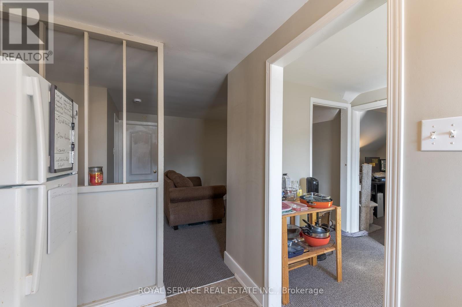 1402 Simcoe Street S Property Photo 21