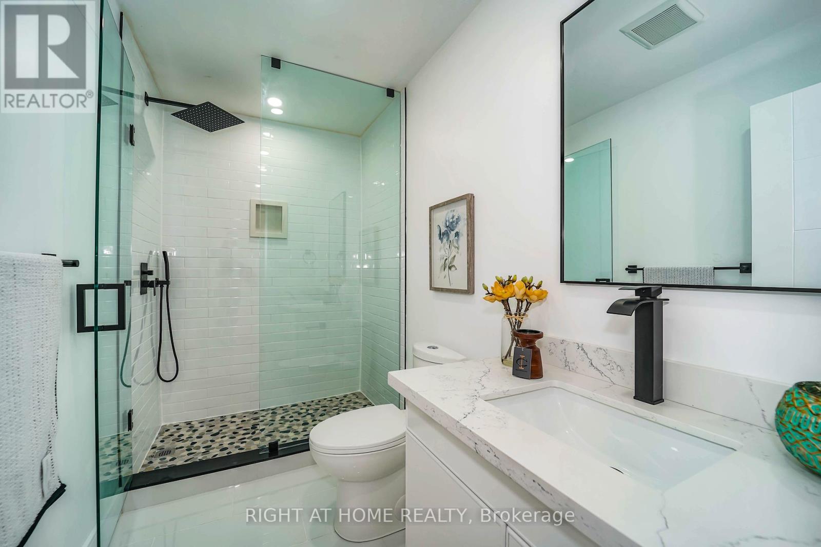 201 Gledhill Avenue Property Photo 26