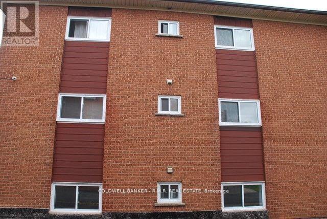 439 Austen Court Property Photo 4