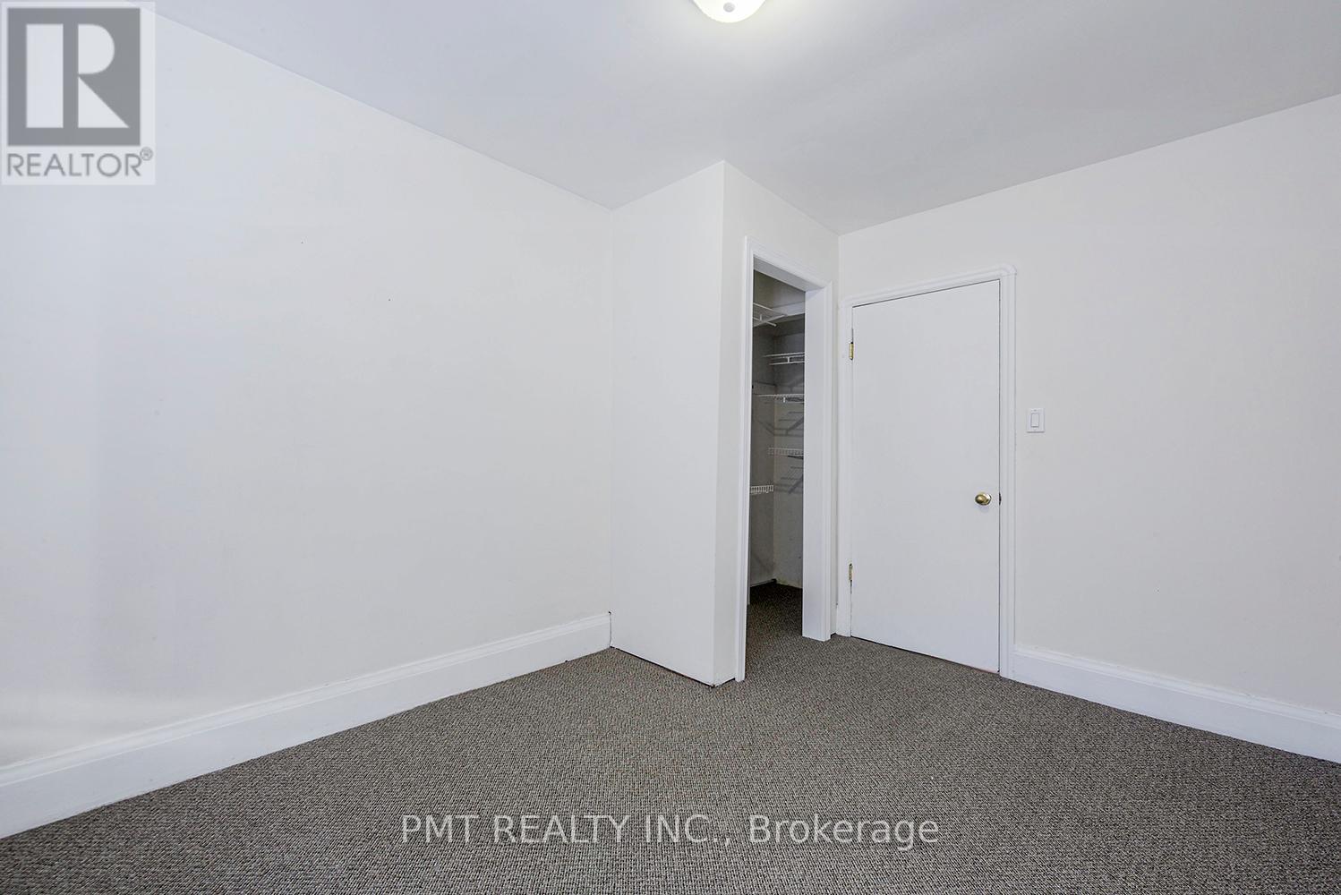 1 - 393 King Street E Property Photo 13
