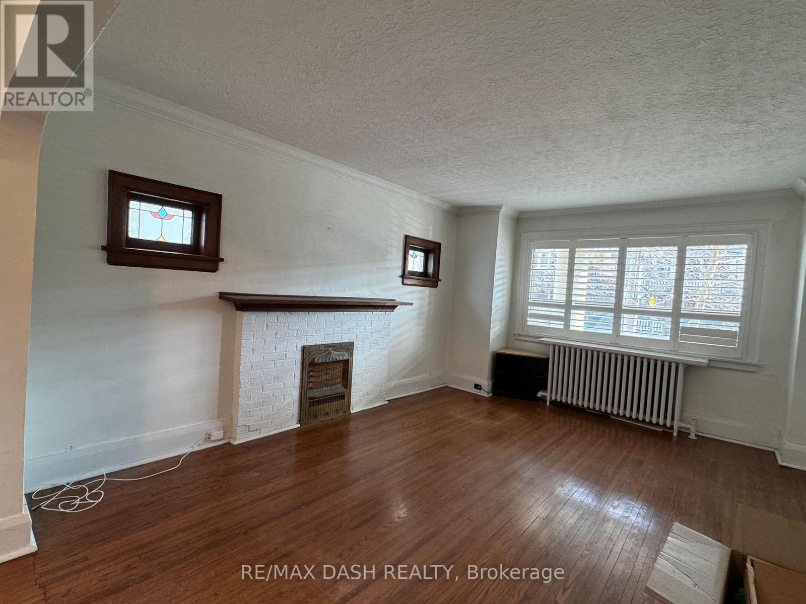Main - 40 Hammersmith Avenue Property Photo 3