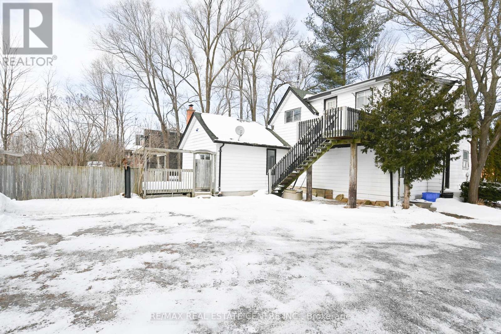 6010 Old Scugog Road Property Photo