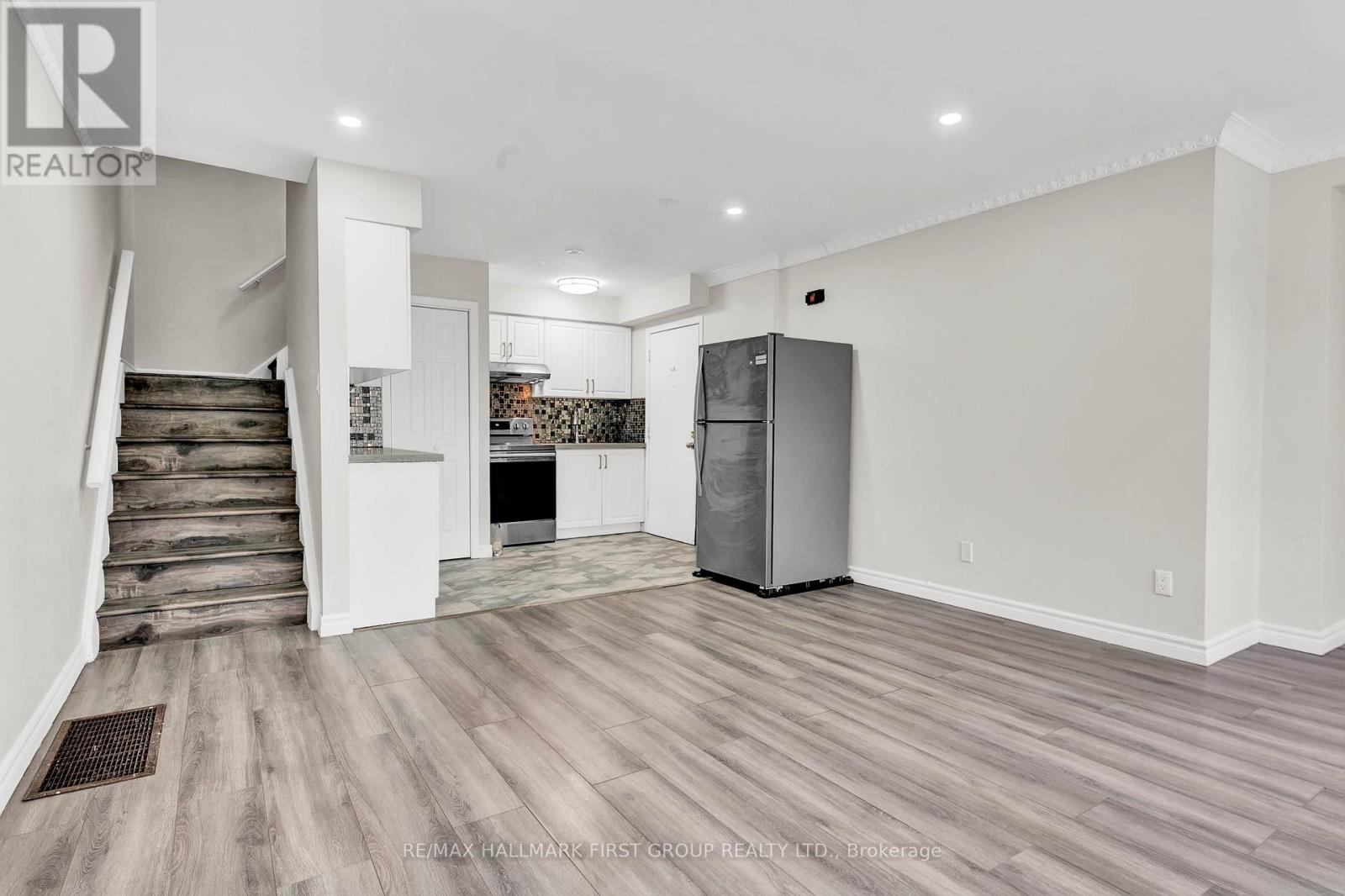 A - 255 Broadview Avenue Property Photo 1