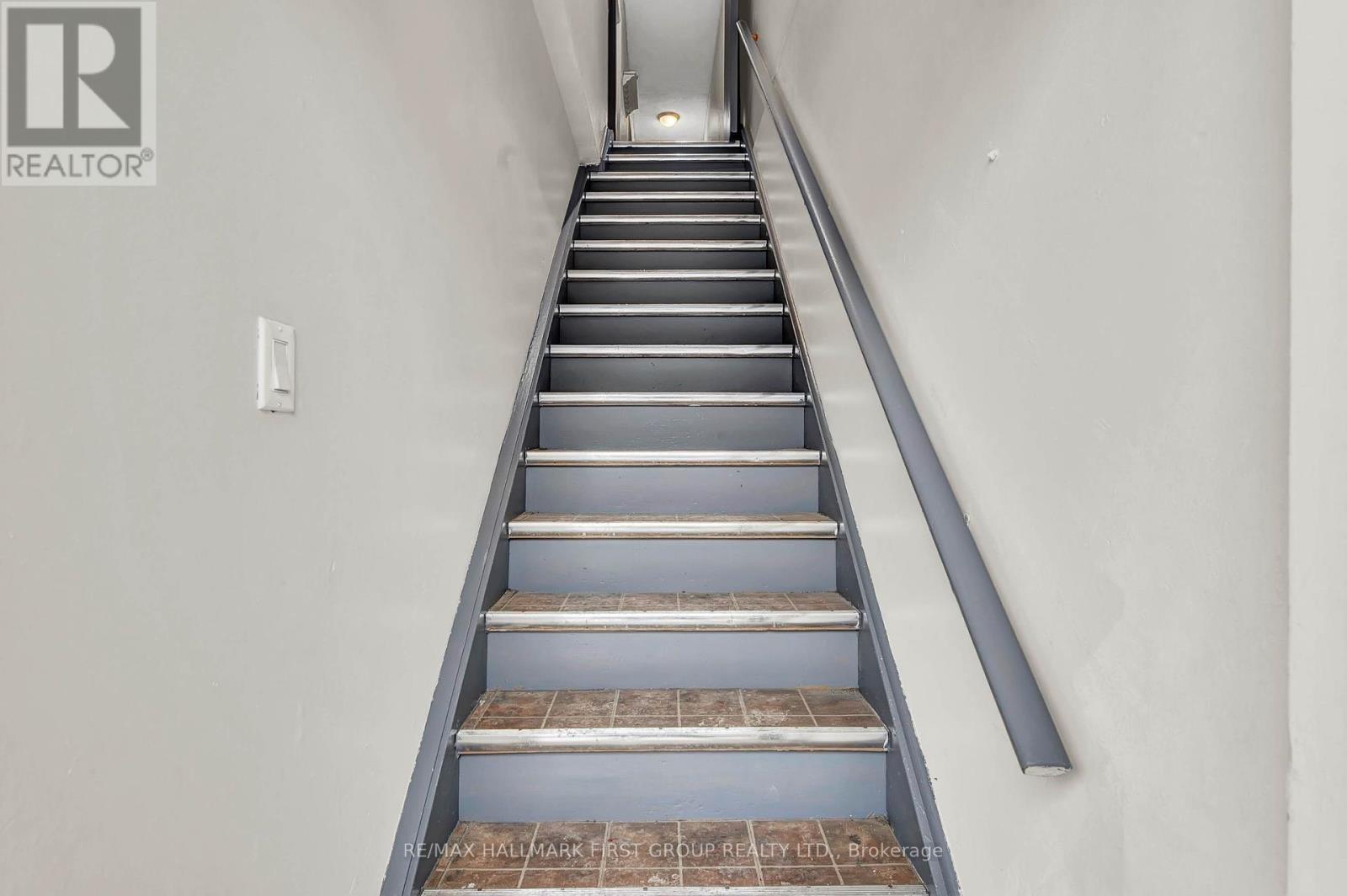 A - 255 Broadview Avenue Property Photo 6