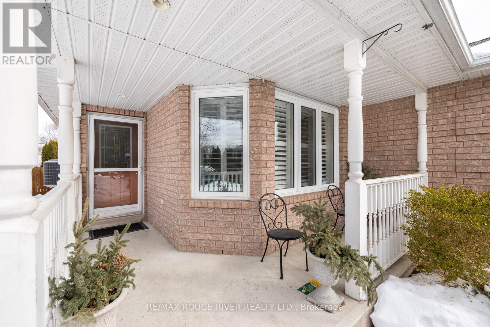 2475 Prestonvale Road Property Photo 3