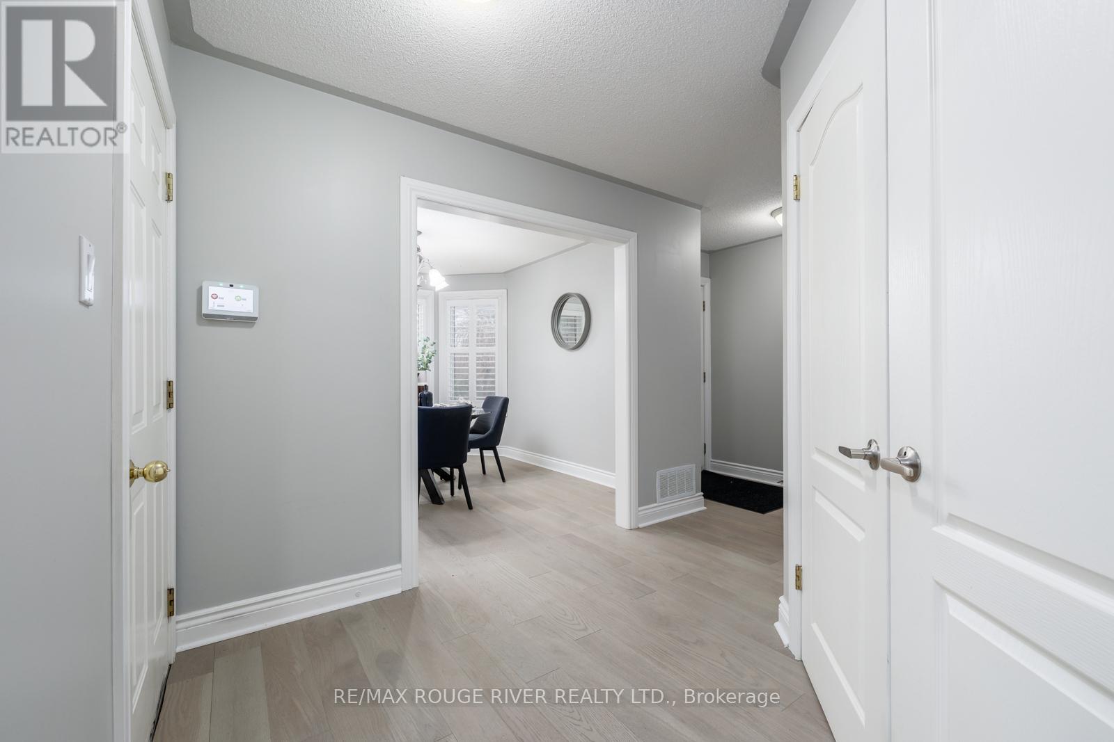 2475 Prestonvale Road Property Photo 5
