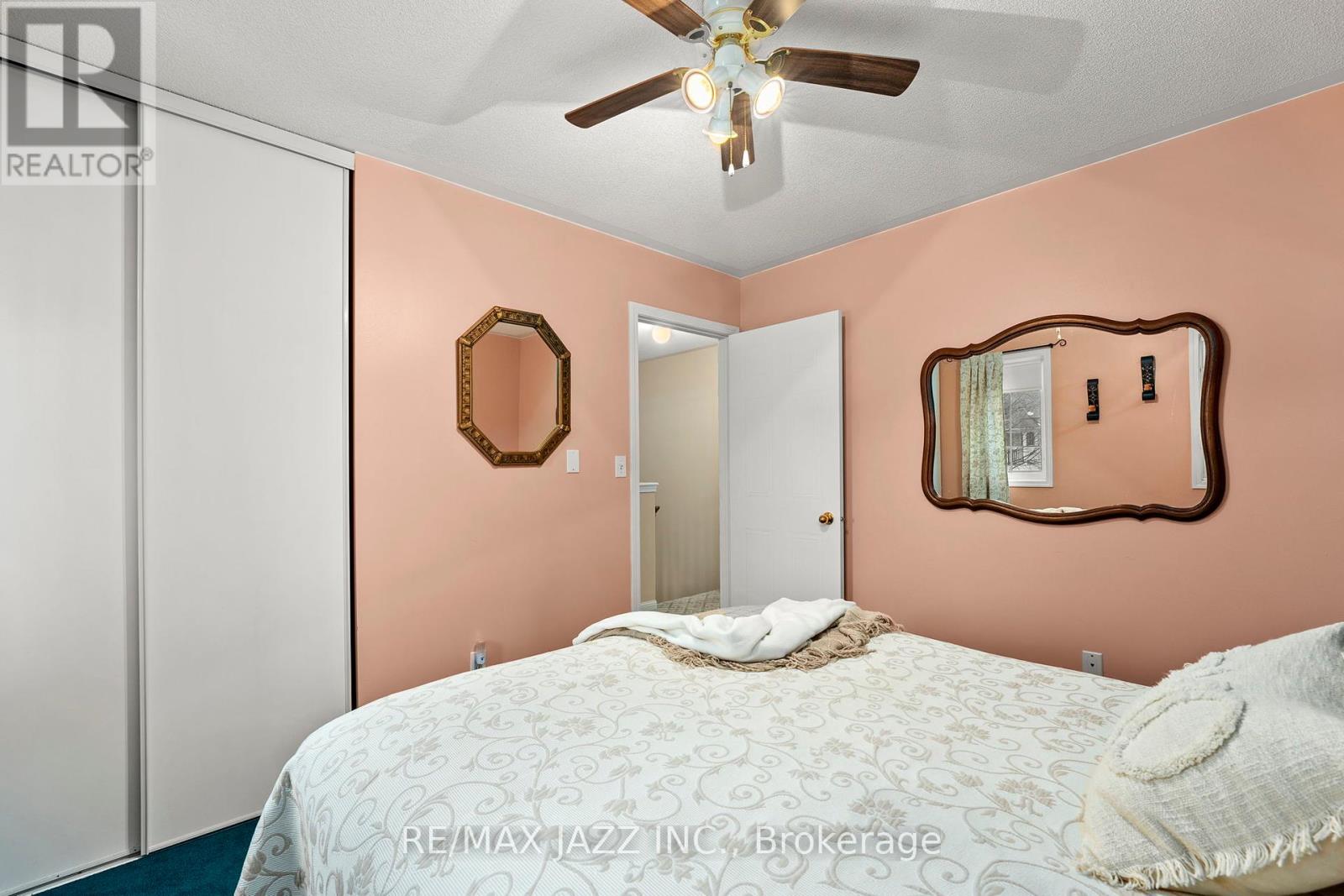 12 Bayside Gate Property Photo 25