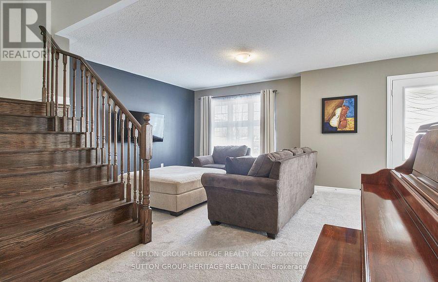 42 Westbury Way Property Photo 20