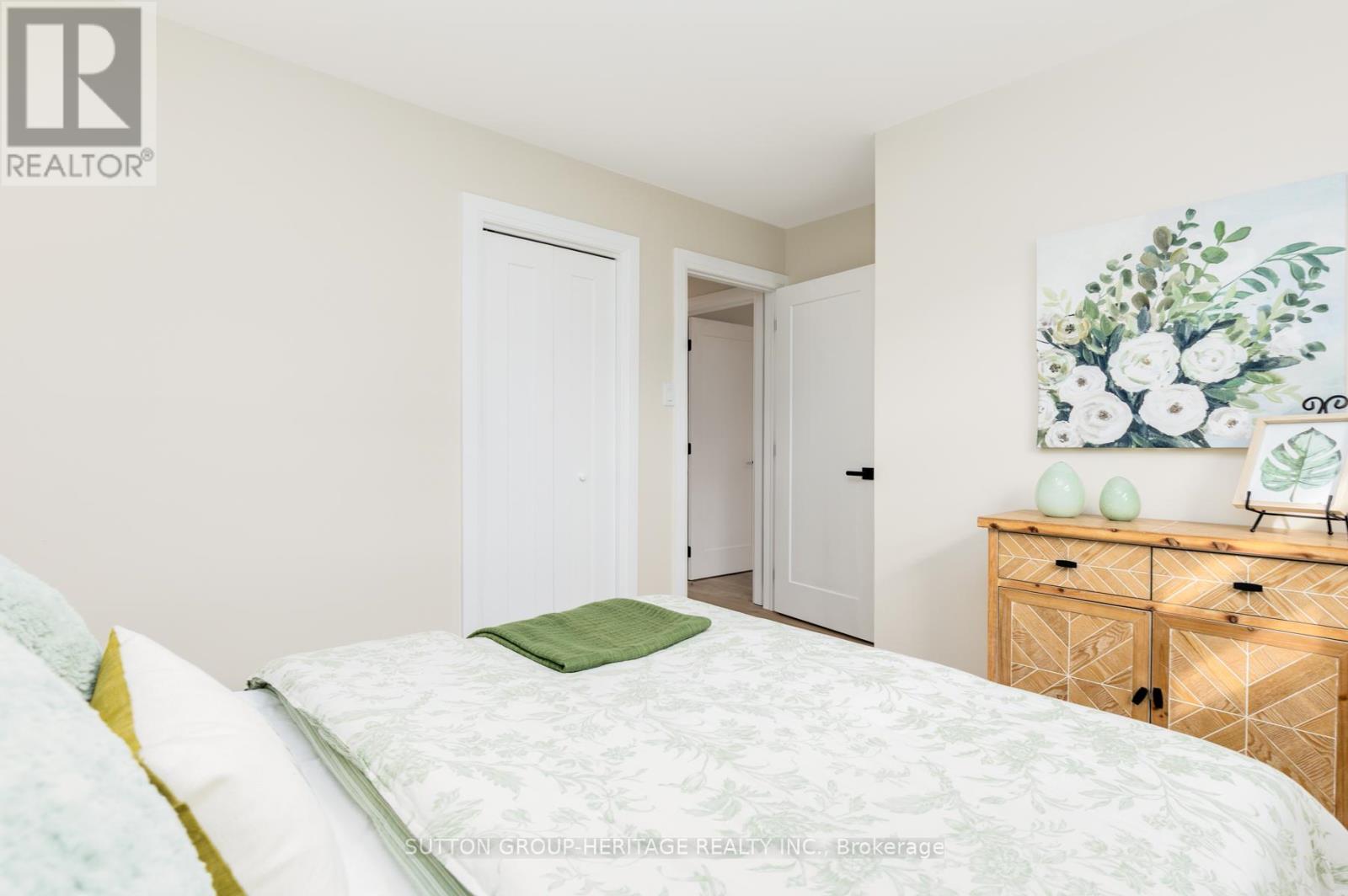 49 Calais Street Property Photo 22