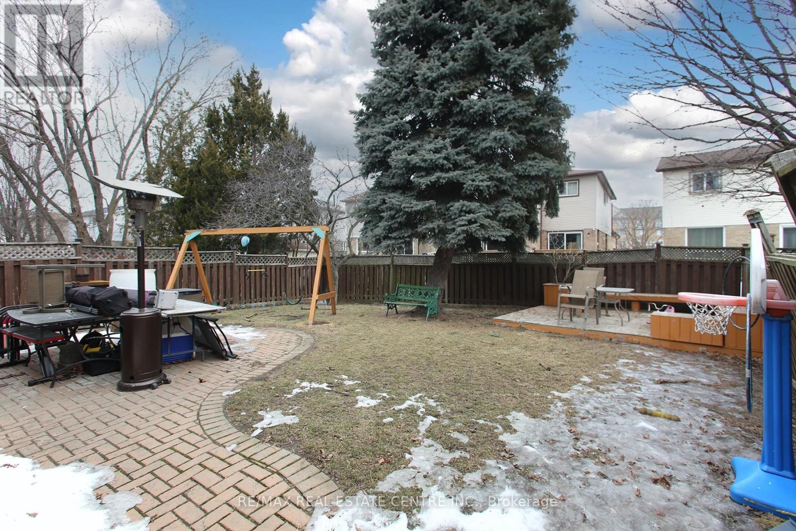 79 Barnes Drive Property Photo 3