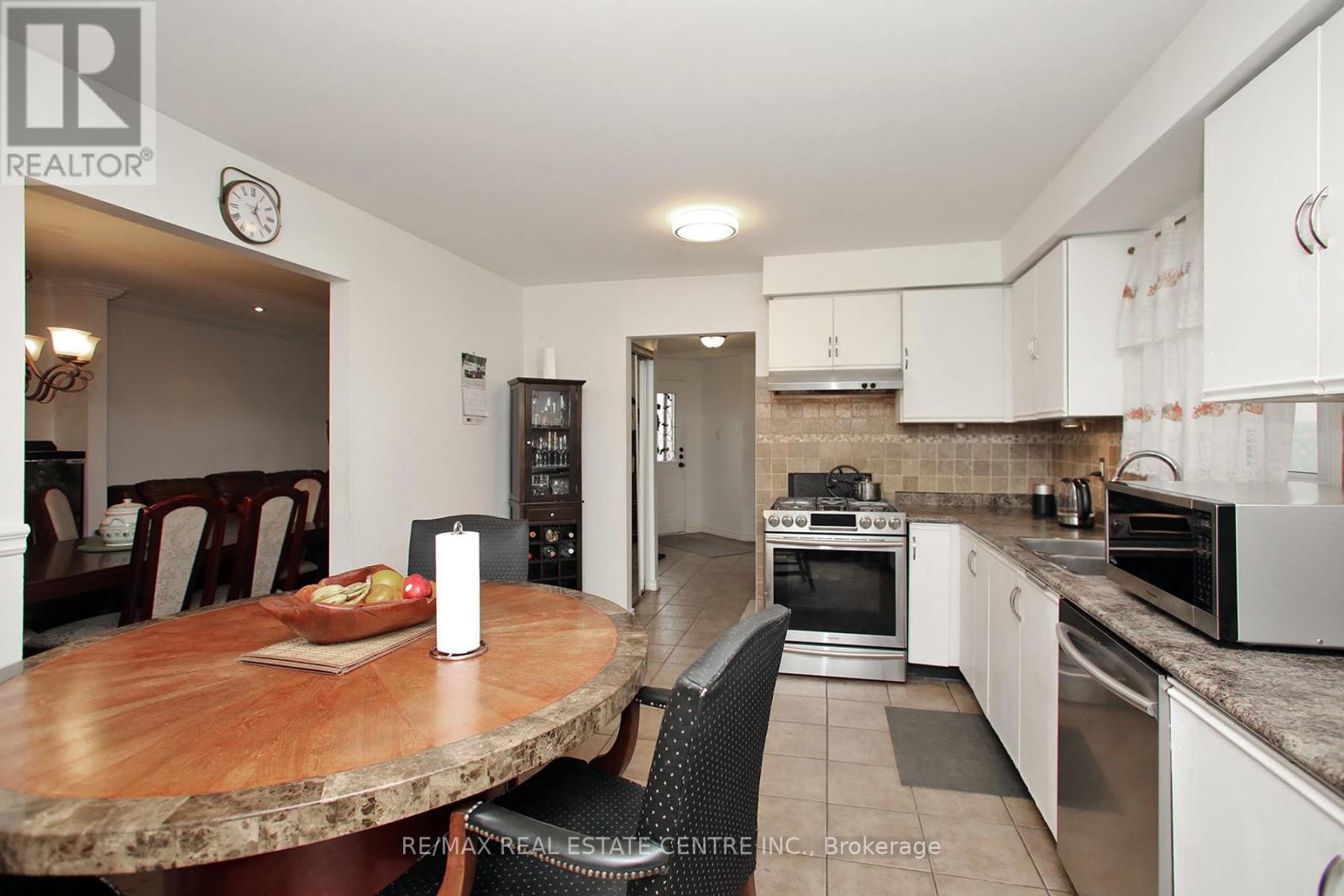 79 Barnes Drive Property Photo 8