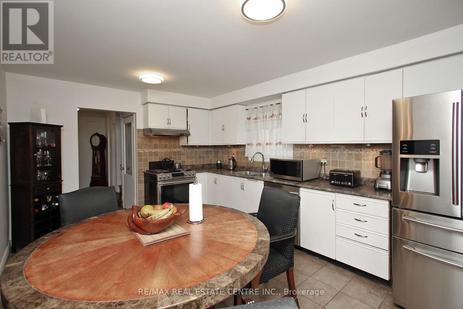 79 Barnes Drive Property Photo 9