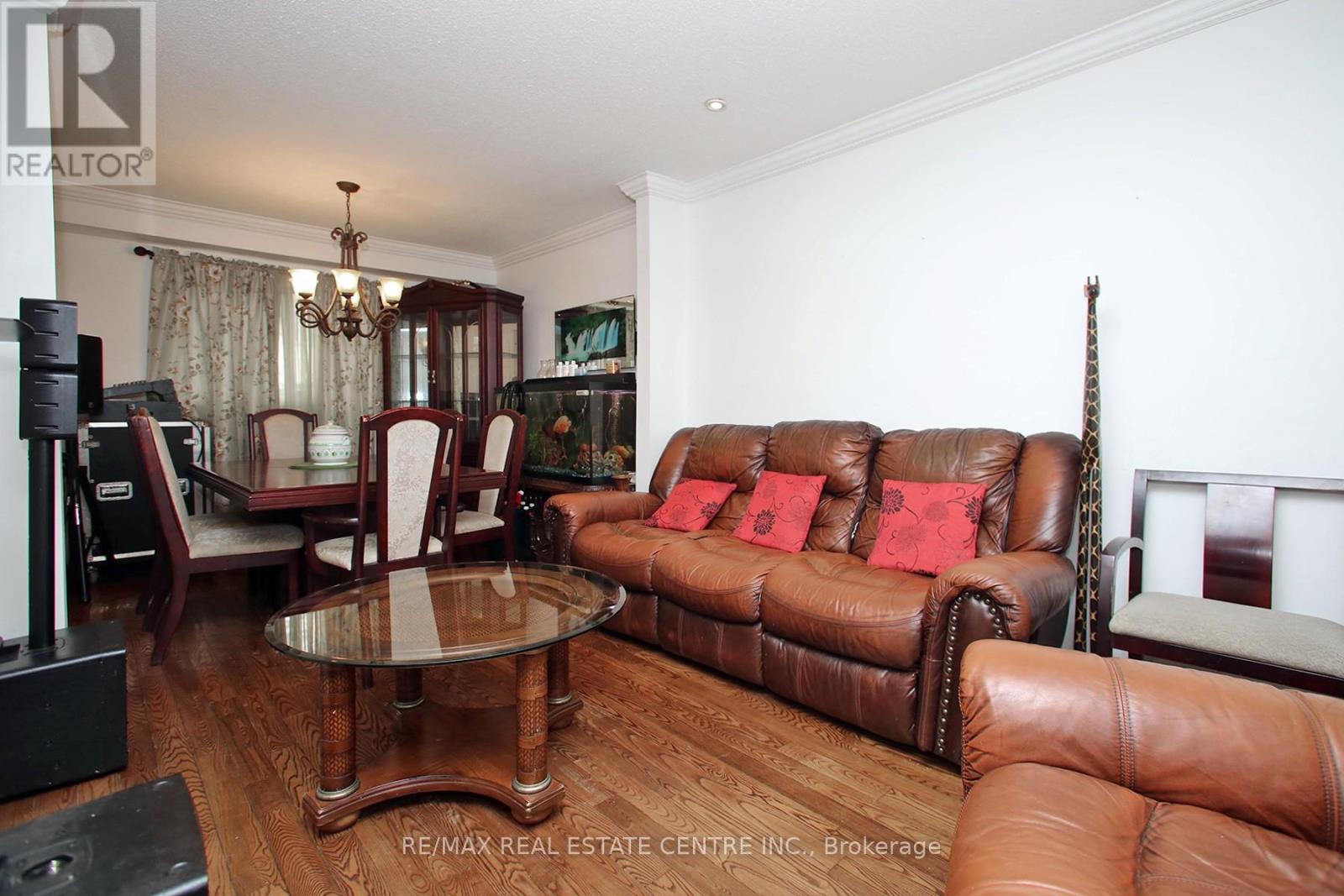 79 Barnes Drive Property Photo 14