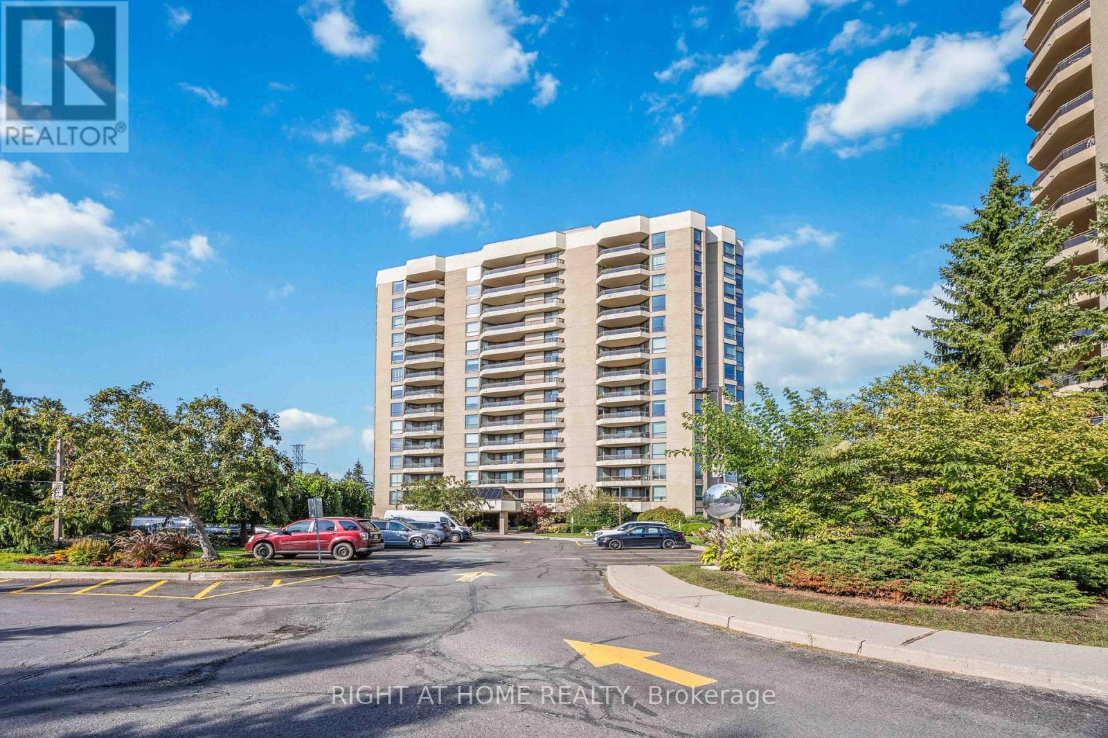 506 - 700 Wilson Road N Property Photo 1