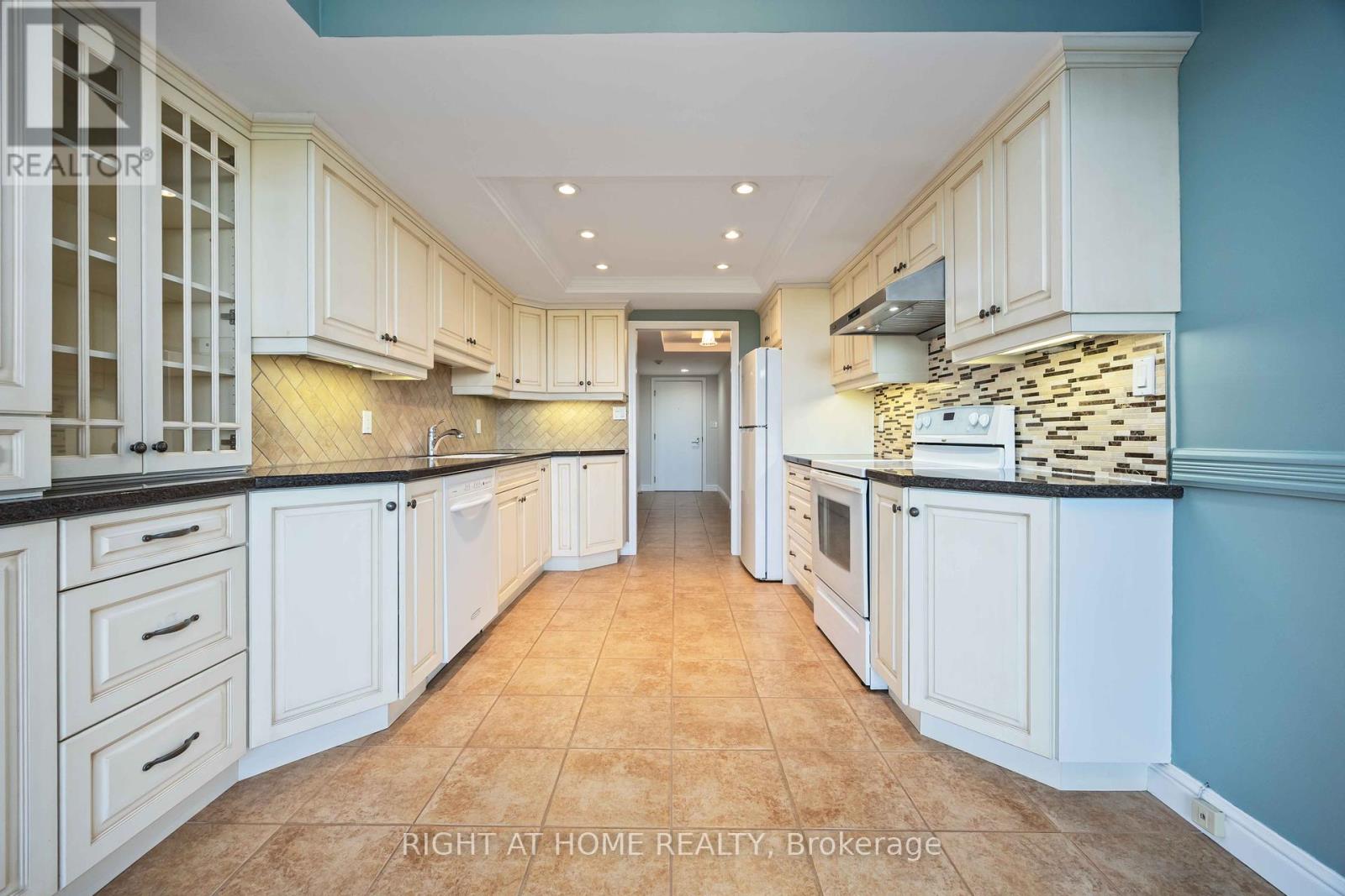 506 - 700 Wilson Road N Property Photo 14