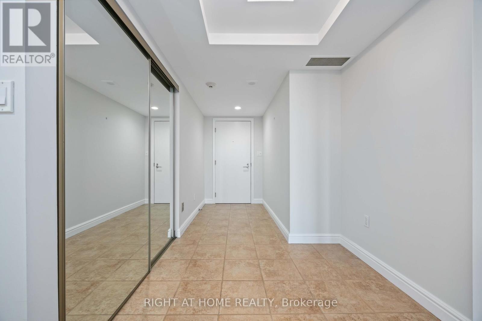 506 - 700 Wilson Road N Property Photo 24