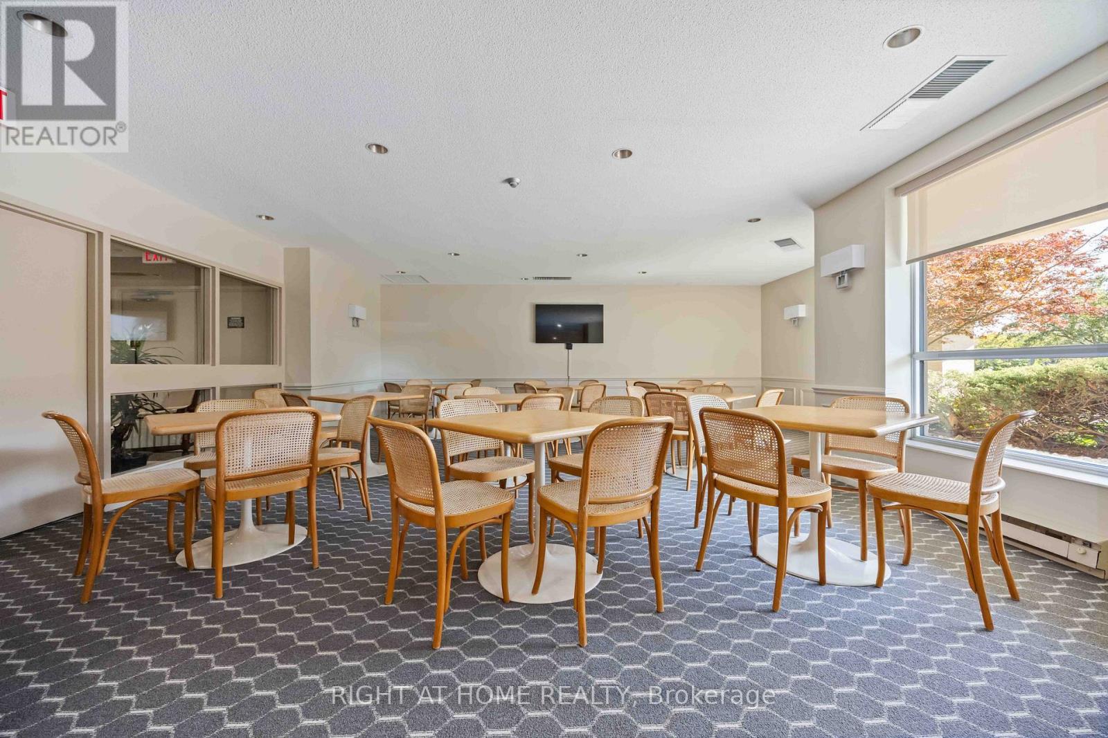 506 - 700 Wilson Road N Property Photo 38