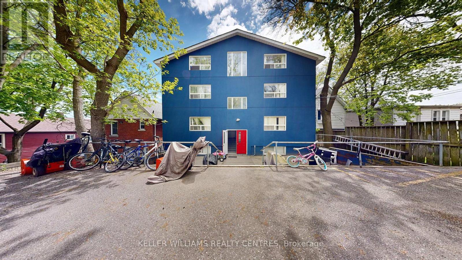 10 Ivy Avenue Property Photo 1
