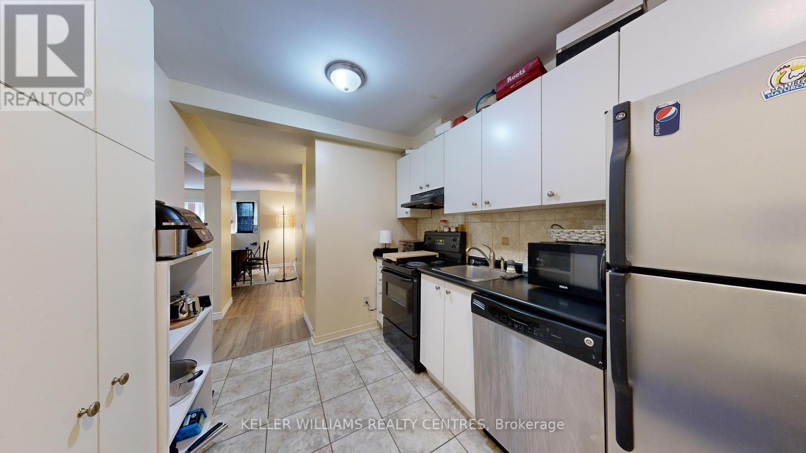 10 Ivy Avenue Property Photo 13