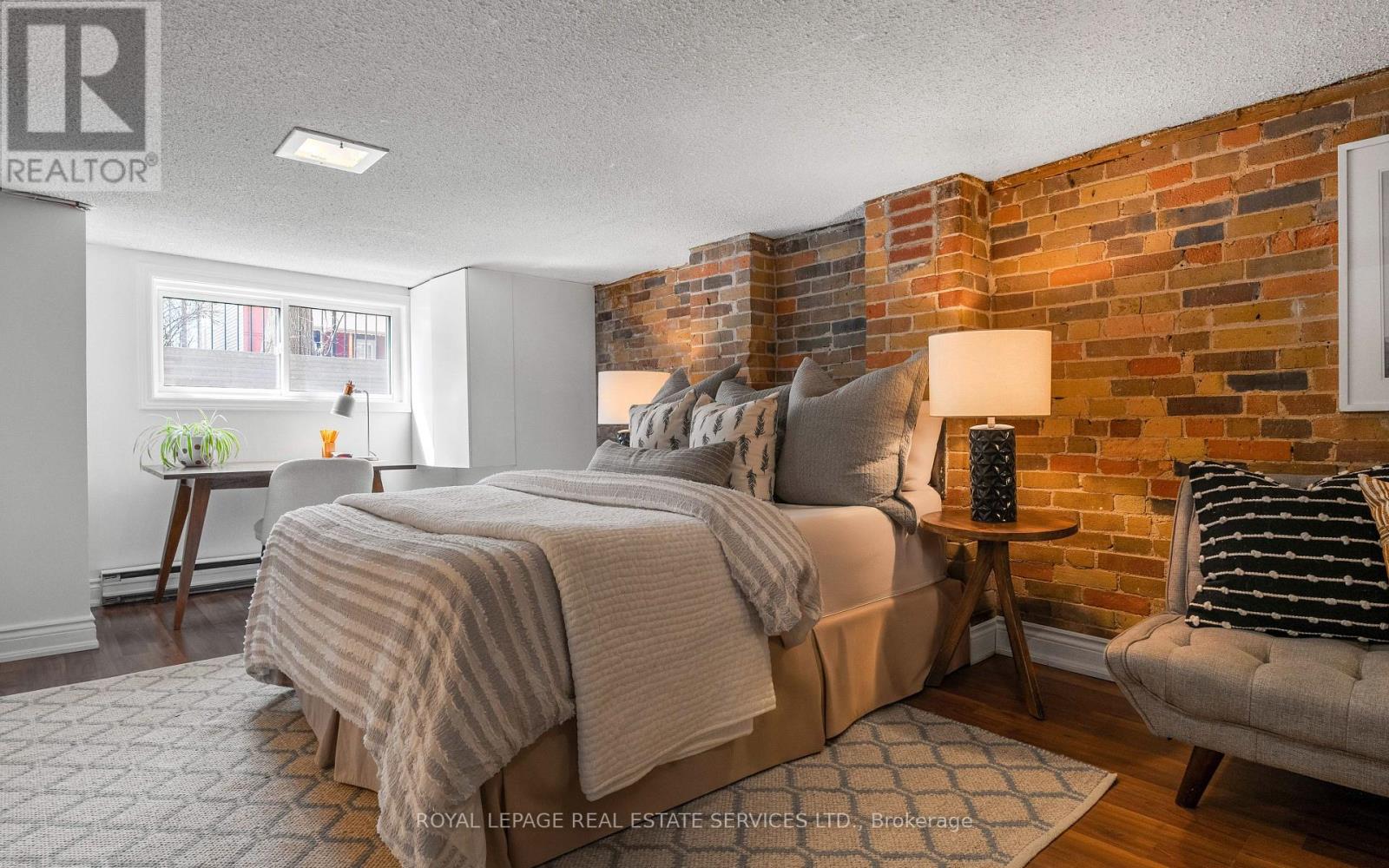 163 Broadview Avenue Property Photo 42