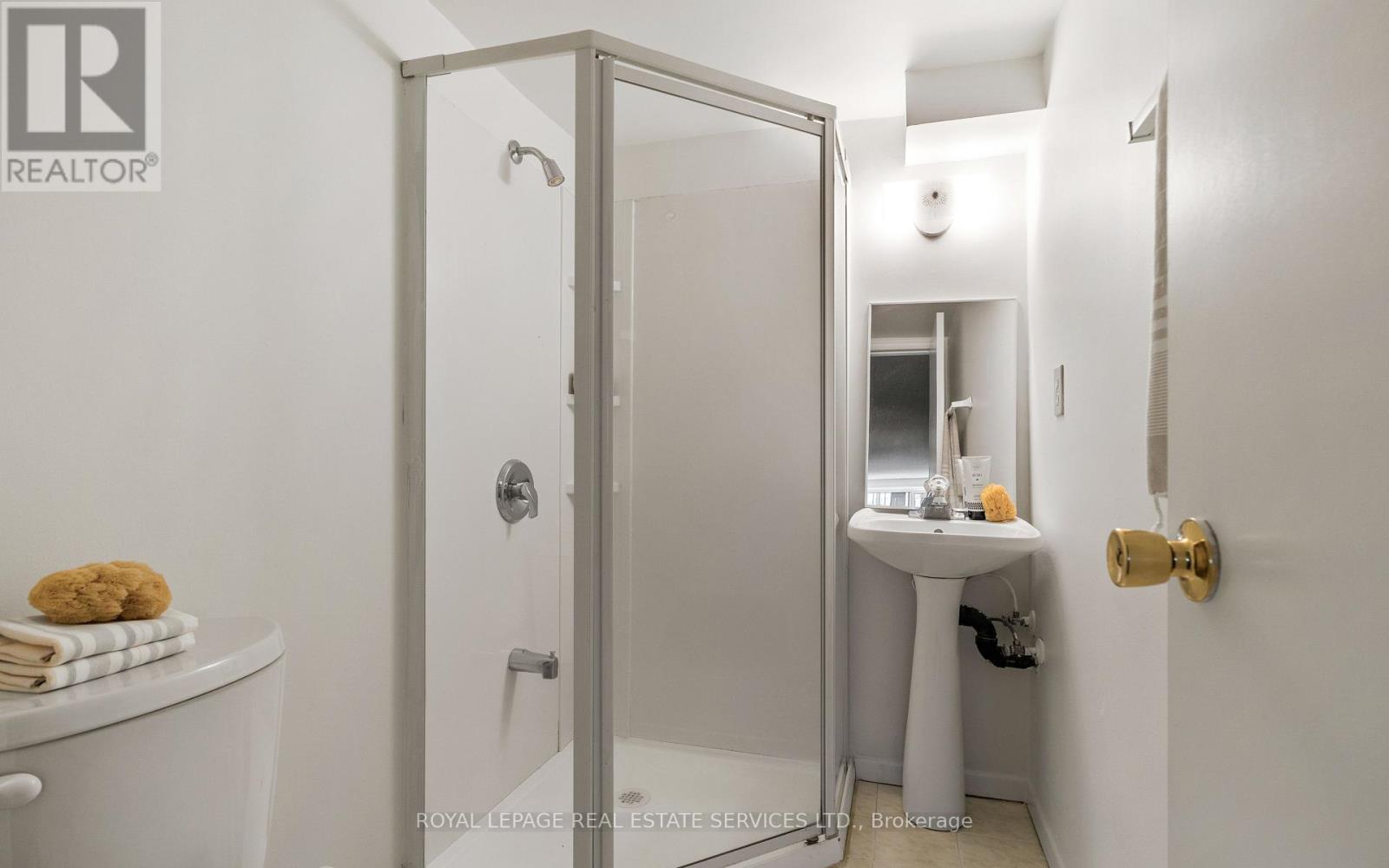 163 Broadview Avenue Property Photo 43