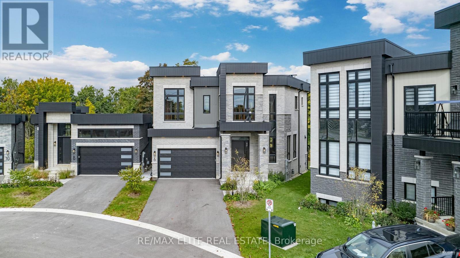 6 Tidmarsh Lane Property Photo 1