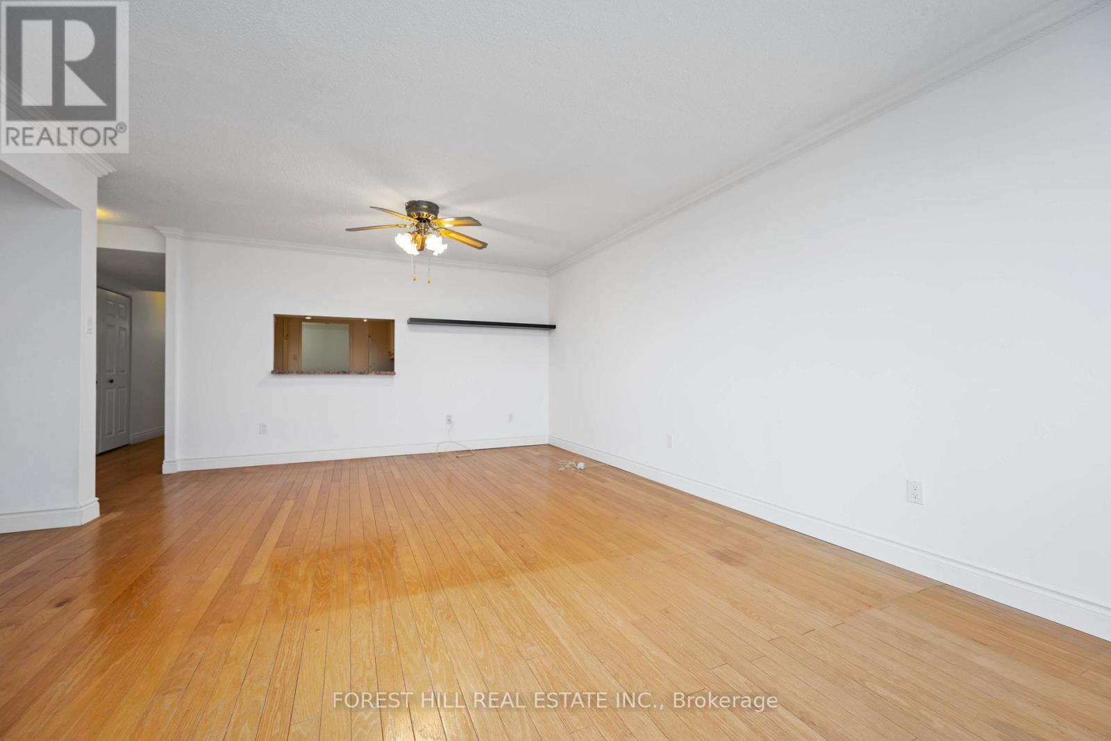 1004 - 2350 Bridletowne Circle Property Photo 16