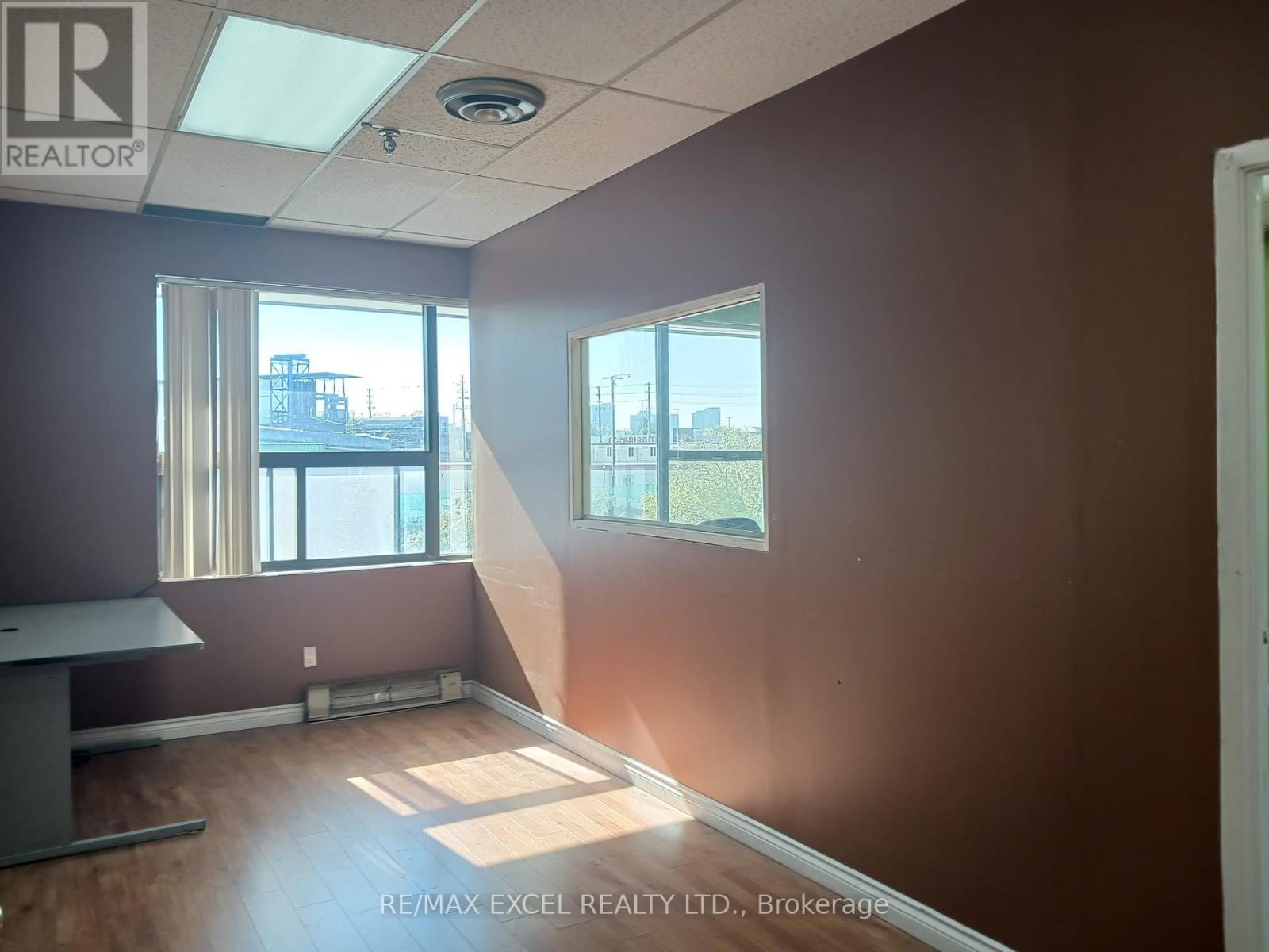 208 - 55 Nugget Avenue Property Photo 5