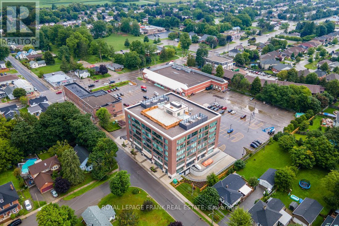 201&202 - 109 King Avenue Property Photo 14
