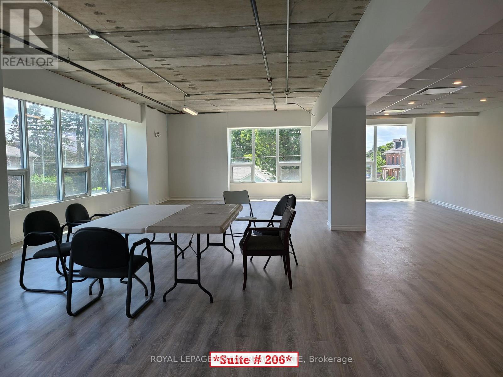 201-202&208 - 109 KING AVENUE Property Photo 1
