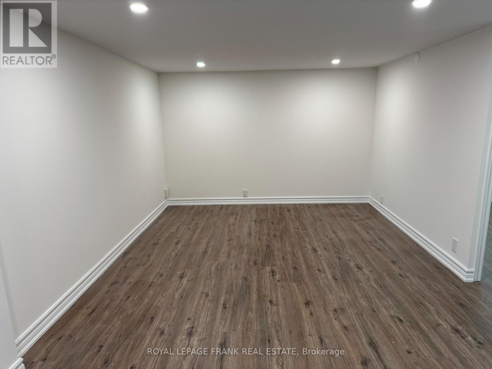 3 - 909 Masson Street Property Photo 8