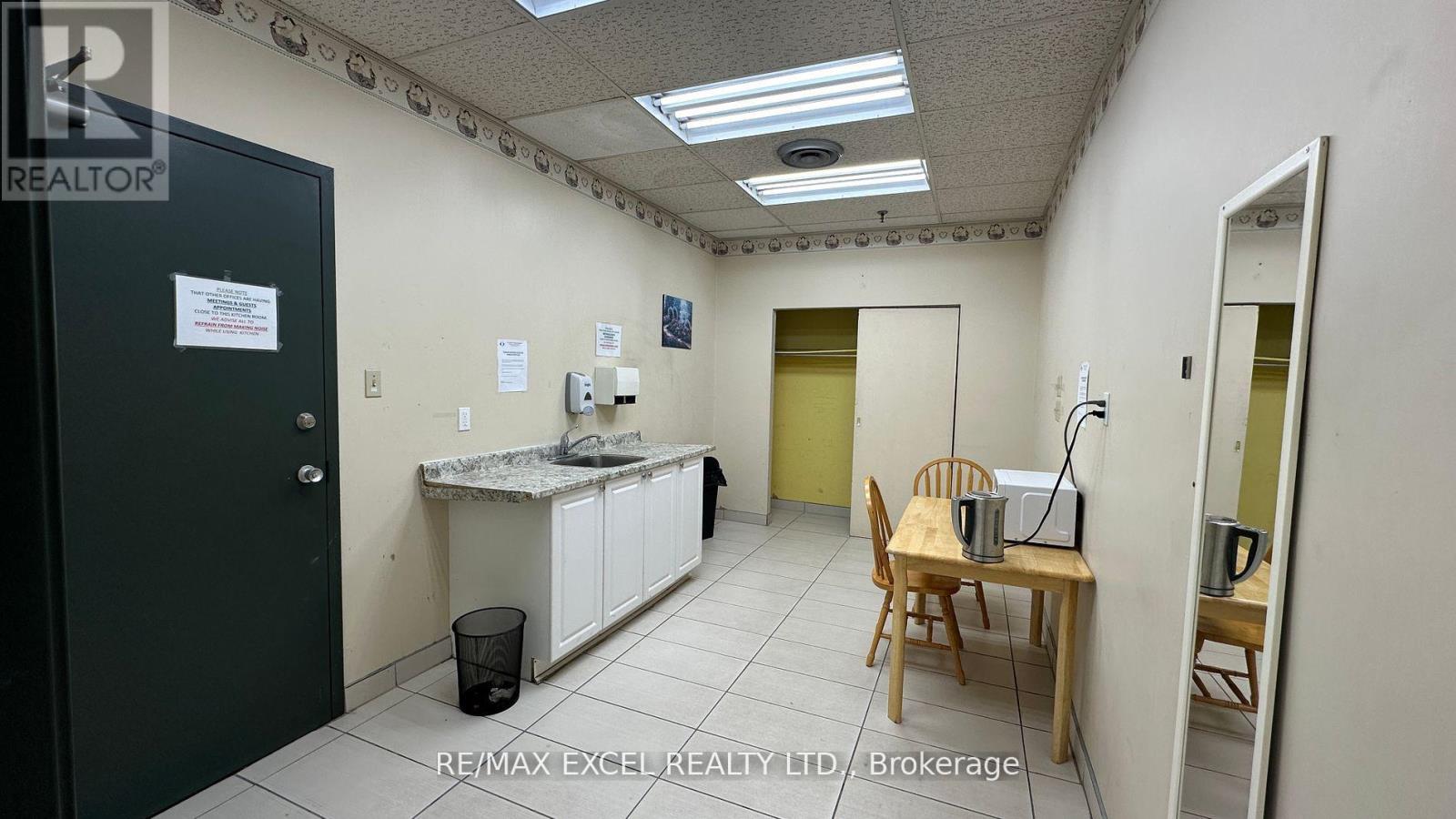 230r - 55 Nugget Avenue Property Photo 3