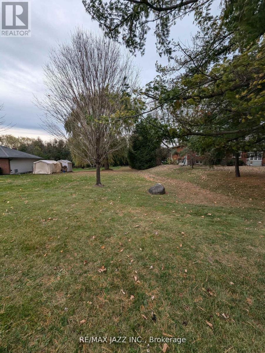 396 North Scugog Court Property Photo 2