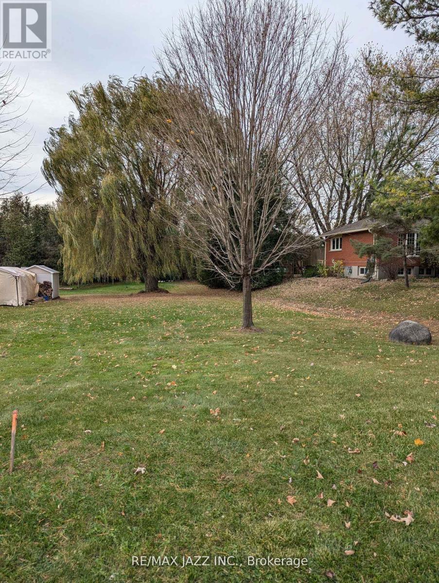 396 North Scugog Court Property Photo 3
