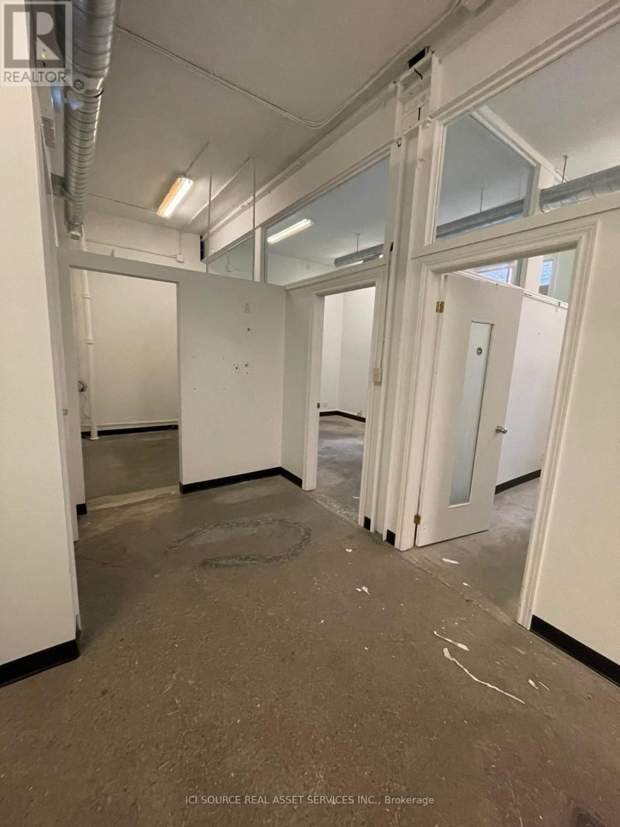 754 Queen Street E Property Photo 15