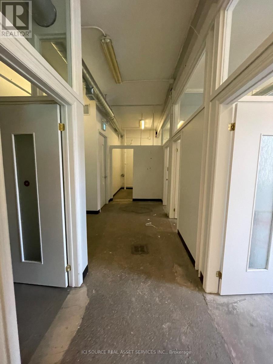 754 Queen Street E Property Photo 16