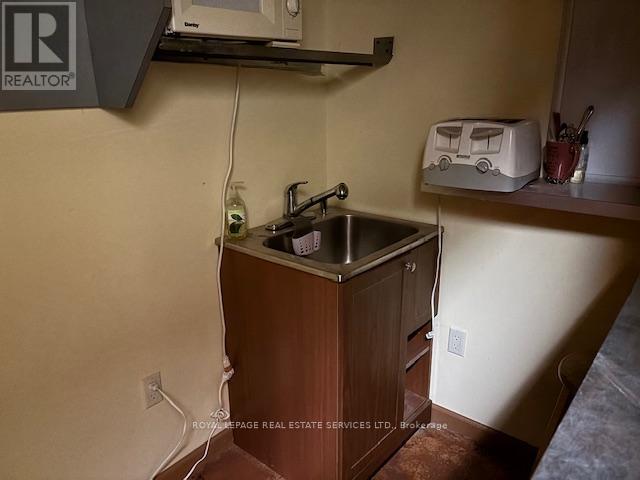 D - 2116 Queen Street E Property Photo 11