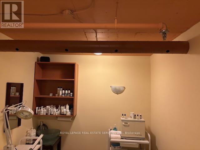 D - 2116 Queen Street E Property Photo 15