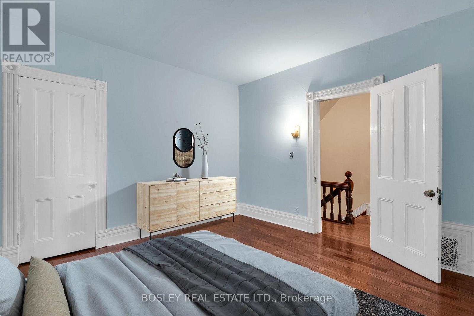 133 Carlaw Avenue Property Photo 11