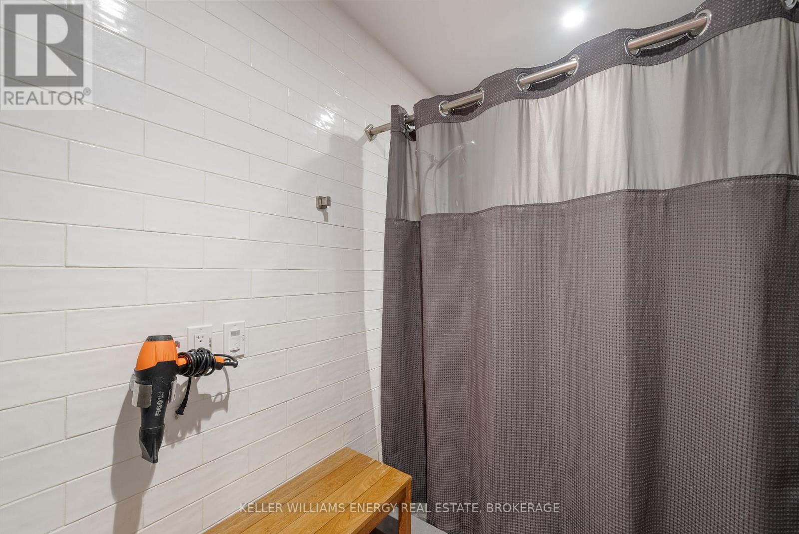 2366 Durham Region Road Property Photo 33