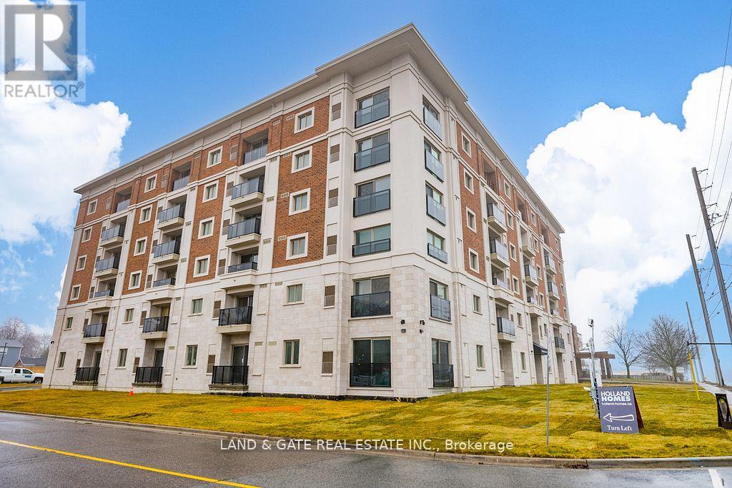 511 - 976 Simcoe Street N Property Photo 1