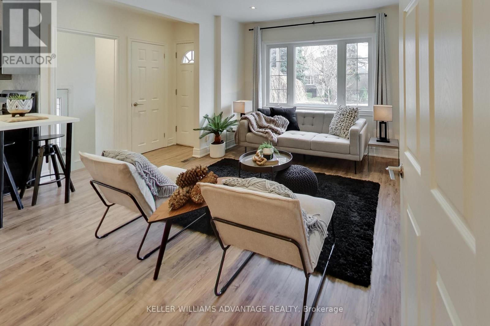 12 Parkland Road Property Photo 6