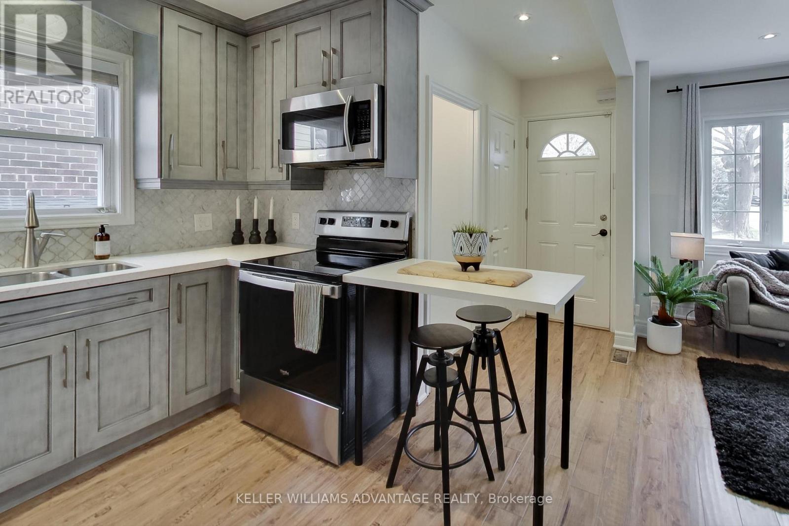 12 Parkland Road Property Photo 10