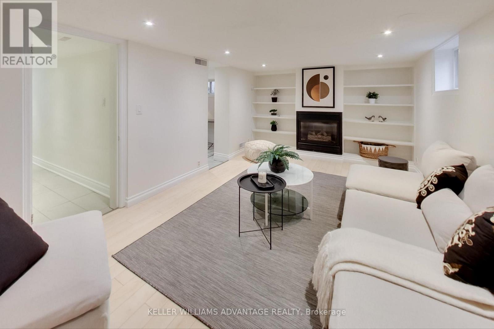 12 Parkland Road Property Photo 34