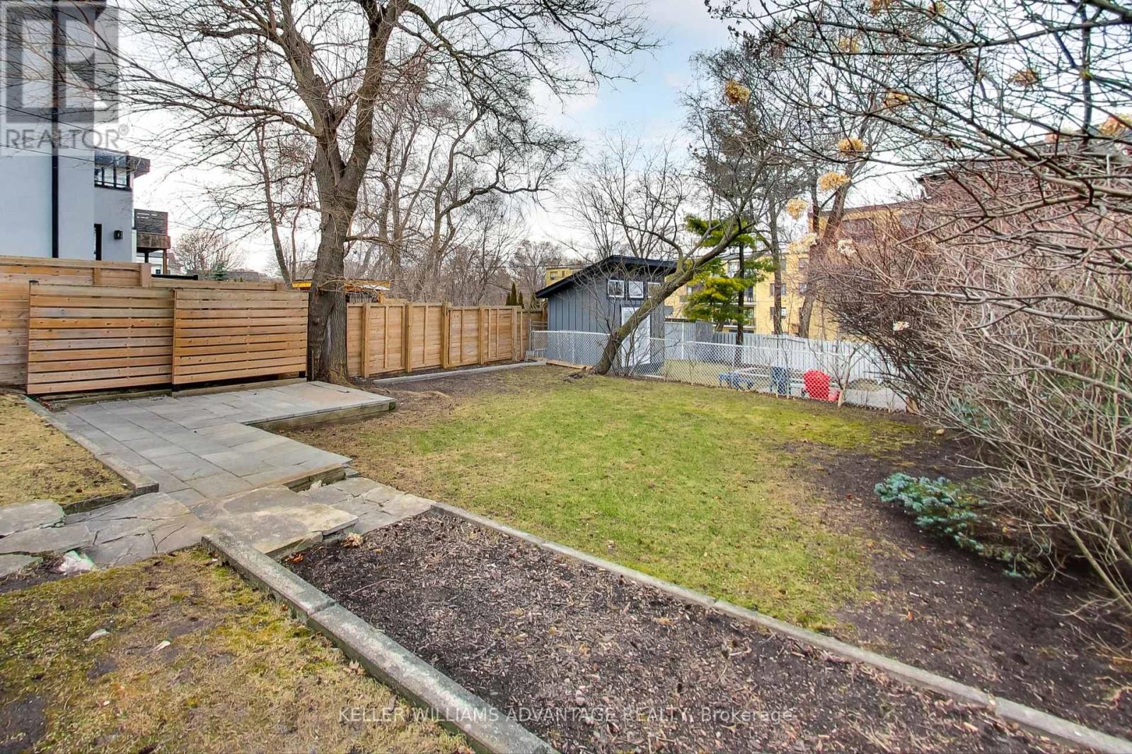 12 Parkland Road Property Photo 42