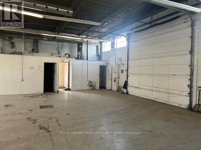 1&2 - 12 Golden Gate Court Property Photo 7